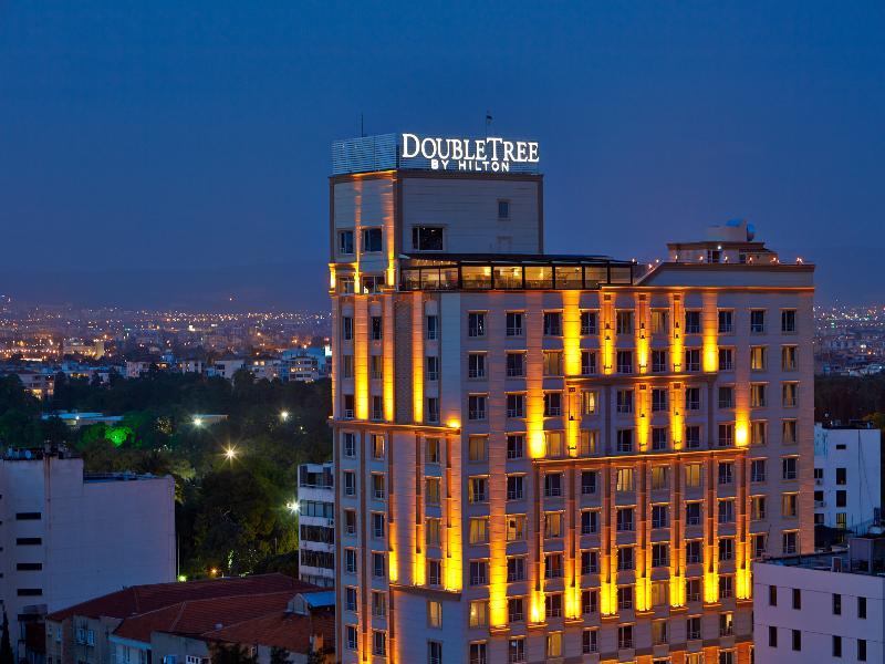 Doubletree By Hilton Izmir - Alsancak Esmirna Exterior foto